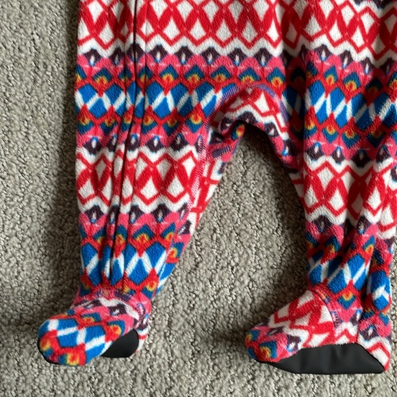 Patagonia one piece micro fleece. 3-6 months - Picture 4 of 5